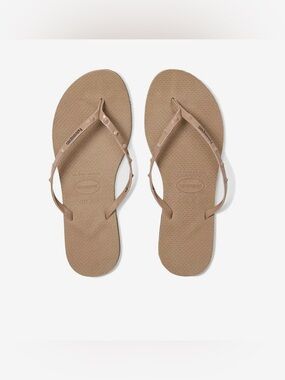 Havaianas Studded Flip Flops NWT Rose Gold Nude Slim Thong Sandals Size 9/10